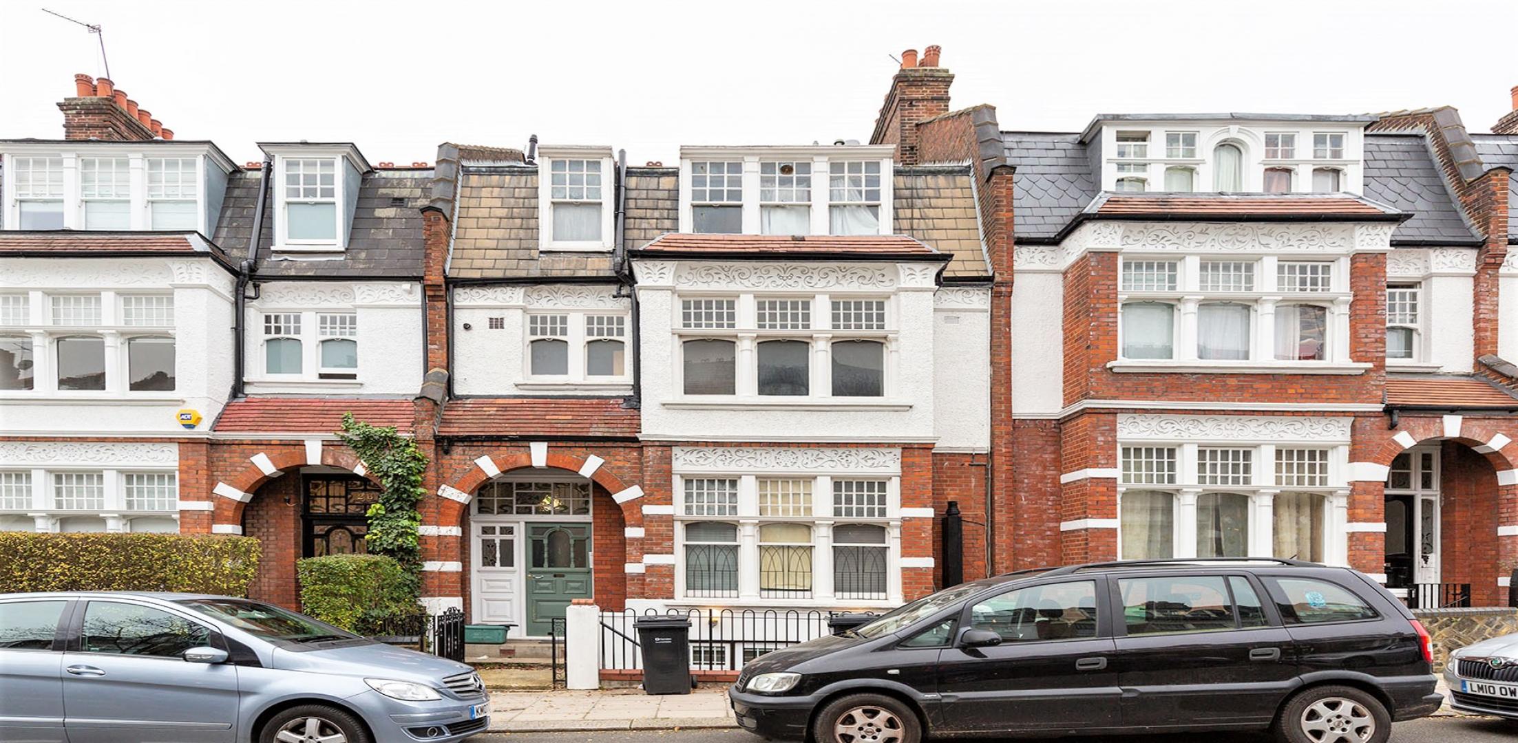 Stunning Garden apartment Glenmore Road, BELSIZE PARK